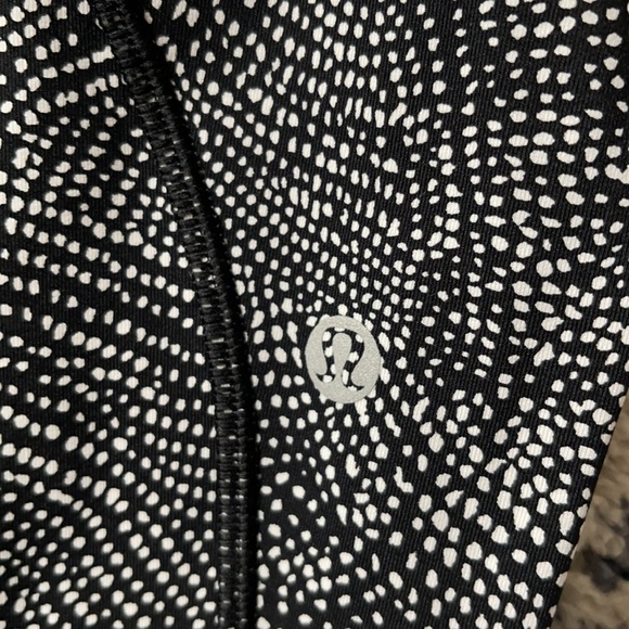 Lululemon cropped leggings - Picture 4 of 7